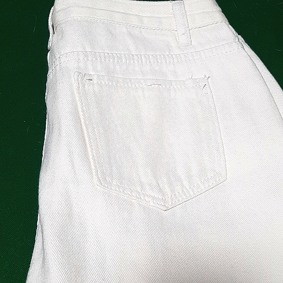 White Distressed Jeans 29in leg 30waste New no tags - Picture 3 of 5